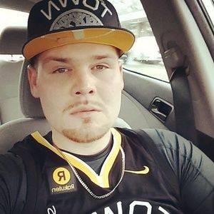 Meet your Posher, Brady